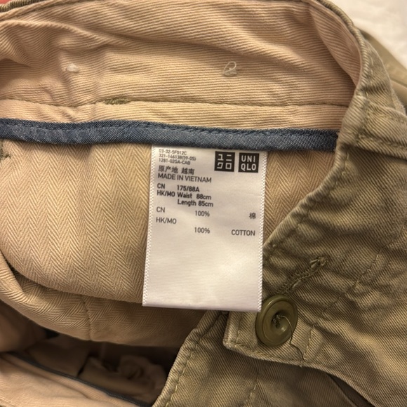 UNIQLO Olive Green Khaki CN 175/88 A. (US 34) - Picture 2 of 6